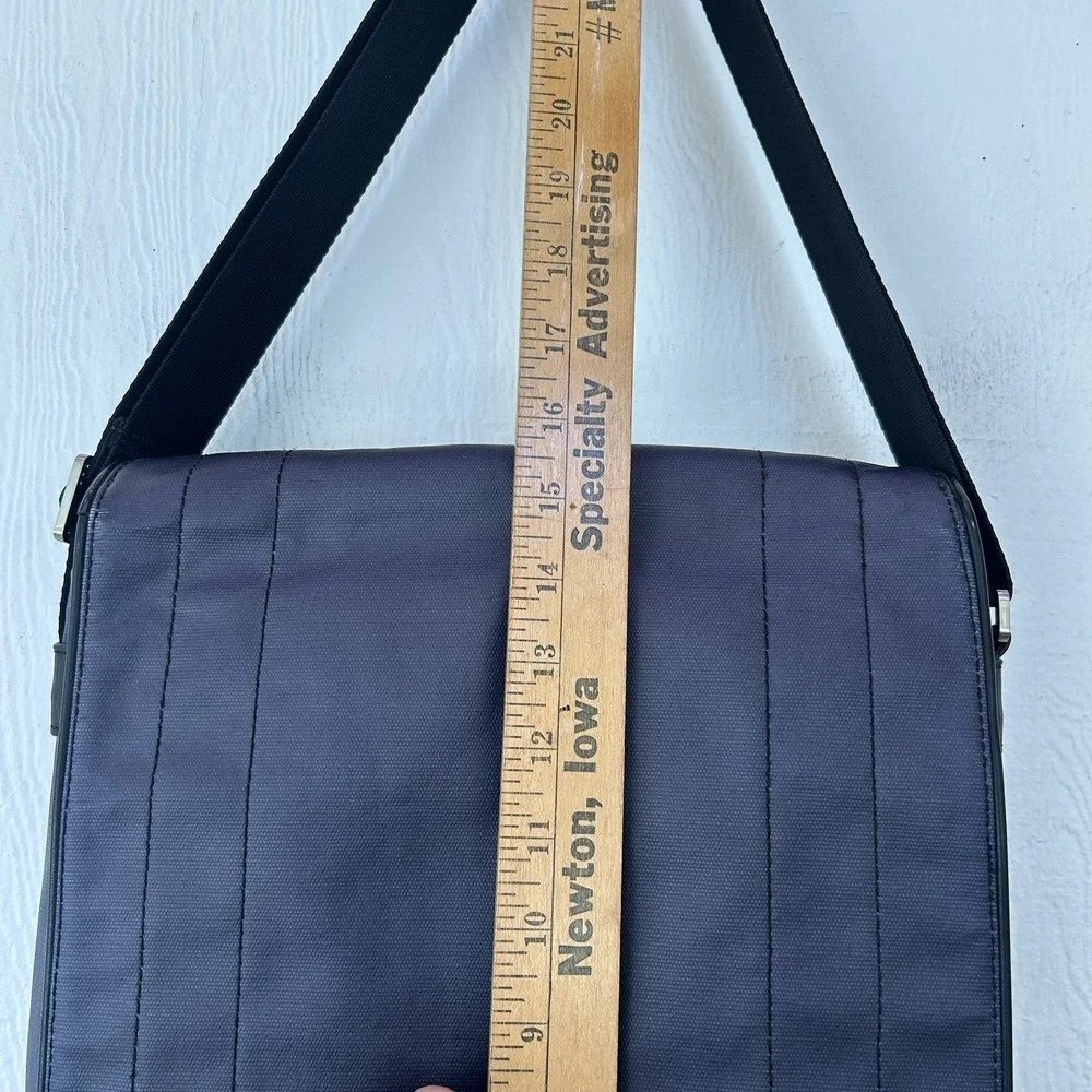 Knomo London Kobe iPad Messenger Crossbody Bag‎ Blue EUC